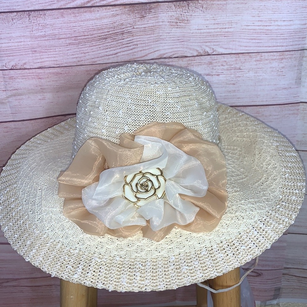 Women’s Beautiful Straw Hat‎ with Flower - Picture 8 of 8